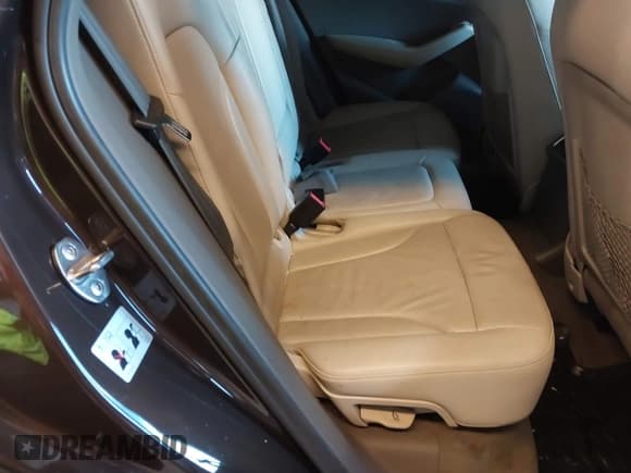 ✅ 2011 Audi Q5 Premium Plus • VIN: WA1DKAFP7BA006066 • Lot: 42560657. Listed on IAAI with 225,918 mi. Free auction sales archive from the USA and detailed vehicle history report at DreamBid. Image 8.