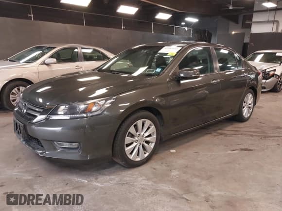 ✅ 2013 Honda Accord EX • VIN: 1HGCR2F77DA255037 • Lot: 42502142. Listed on IAAI with 104,746 mi. Free auction sales archive from the USA and detailed vehicle history report at DreamBid. Image 2.