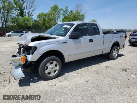 ✅ 2014 Ford F-150 XL • VIN: 1FTEX1EM4EKF34455 • Lot: 56291595. Listed on Copart with 161,922 mi. Free auction sales archive from the USA and detailed vehicle history report at DreamBid. Image 1.