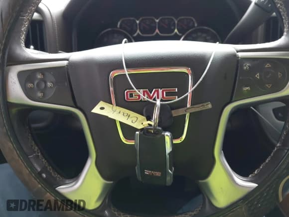 ✅ 2015 GMC Sierra 1500 SLT • VIN: 3GTU2VEC3FG390902 • Lot: 43550181. Listed on IAAI with 230,720 mi. Free auction sales archive from the USA and detailed vehicle history report at DreamBid. Image 11.