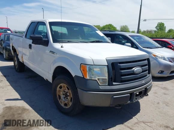 ✅ 2009 Ford F-150 STX • VIN: 1FTRX14839FB18790 • Lot: 42289409. Wystawiony na IAAI z przebiegiem 247 926 mil. Bezpłatny archiwum sprzedaży aukcyjnych z USA i szczegółowy raport historii pojazdu na DreamBid. Zdjęcie 1.