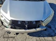 ✅ 2016 Toyota Highlander XLE • VIN: 5TDJKRFH6GS238877 • Lot: 95111345. Listed on Copart with 189,214 mi. Free auction sales archive from the USA and detailed vehicle history report at DreamBid. Image 12.