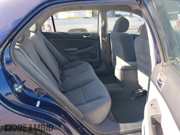 ✅ 2004 Honda Accord DX • VIN: 1HGCM55154A138800 • Lot: 43617472. Listed on IAAI with 35,894 mi. Free auction sales archive from the USA and detailed vehicle history report at DreamBid. Image 8.