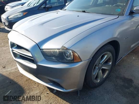 ✅ 2014 Dodge Charger RT • VIN: 2C3CDXCT9EH171742 • Lot: 43012411. Listed on IAAI with 256,632 mi. Free auction sales archive from the USA and detailed vehicle history report at DreamBid. Image 6.