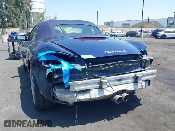 ✅ 2003 Porsche Boxster S • VIN: WP0CB29813U660380 • Lot: 42783776. Wystawiony na IAAI z przebiegiem 126 156 mil. Bezpłatny archiwum sprzedaży aukcyjnych z USA i szczegółowy raport historii pojazdu na DreamBid. Zdjęcie 6.