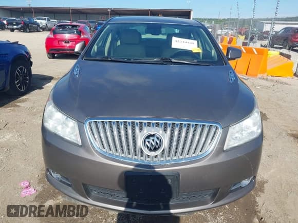 ✅ 2010 Buick LaCrosse CXL • VIN: 1G4GC5EG2AF218492 • Lot: 42540400. Listed on IAAI with 40,924 mi. Free auction sales archive from the USA and detailed vehicle history report at DreamBid. Image 12.