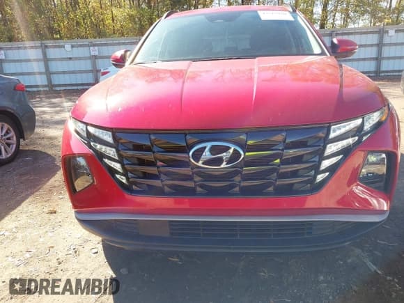 ✅ 2022 Hyundai Tucson SEL • VIN: 5NMJB3AE8NH038111 • Lot: 43515920. Listed on IAAI with 37,706 mi. Free auction sales archive from the USA and detailed vehicle history report at DreamBid. Image 12.