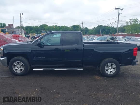 ✅ 2019 Chevrolet Silverado 1500 LT • VIN: 2GCRCPEC7K1143450 • Lot: 42453560. Wystawiony na IAAI z przebiegiem 135 756 mil. Bezpłatny archiwum sprzedaży aukcyjnych z USA i szczegółowy raport historii pojazdu na DreamBid. Zdjęcie 14.