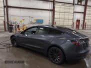 ✅ 2021 Tesla Model 3 Performance • VIN: 5YJ3E1EC3MF044802 • Lot: 41891096. Wystawiony na IAAI z przebiegiem 56 001 mil. Bezpłatny archiwum sprzedaży aukcyjnych z USA i szczegółowy raport historii pojazdu na DreamBid. Zdjęcie 3.