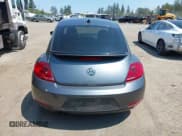 ✅ 2016 Volkswagen Beetle SE • VIN: 3VWJ17AT2GM608058 • Lot: 42397158. Wystawiony na IAAI z przebiegiem 50 351 mil. Bezpłatny archiwum sprzedaży aukcyjnych z USA i szczegółowy raport historii pojazdu na DreamBid. Zdjęcie 17.