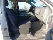 ✅ 2013 Chevrolet Silverado 2500HD Work Truck • VIN: 1GC0CVCG4DF152332 • Lot: 41439772. Wystawiony na IAAI z przebiegiem 252 709 mil. Bezpłatny archiwum sprzedaży aukcyjnych z USA i szczegółowy raport historii pojazdu na DreamBid. Zdjęcie 8.