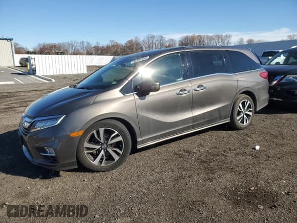 ✅ 2019 Honda Odyssey Elite • VIN: 5FNRL6H90KB004882 • Lot: 92391055. Listed on Copart with 60,951 mi. Free auction sales archive from the USA and detailed vehicle history report at DreamBid. Image 1.