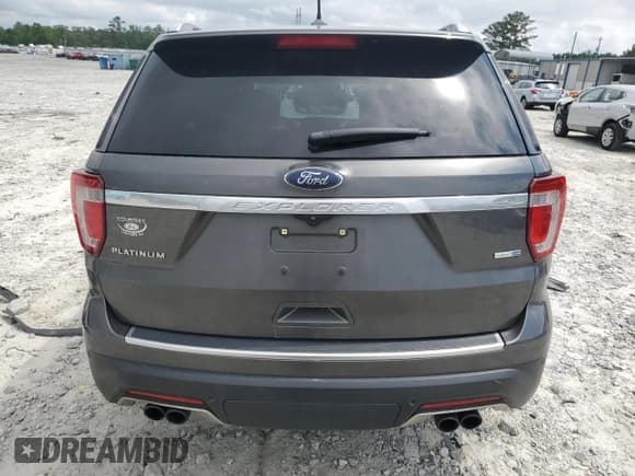 ✅ 2018 Ford Explorer Platinum • VIN: 1FM5K8HT4JGA17966 • Lot: 54692925. Wystawiony na Copart z przebiegiem 76 605 mil. Bezpłatny archiwum sprzedaży aukcyjnych z USA i szczegółowy raport historii pojazdu na DreamBid. Zdjęcie 6.