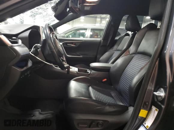 ✅ 2019 Toyota RAV4 Hybrid XSE • VIN: JTMEWRFV6KD512448 • Lot: 68784075. Listed on Copart with 156,290 mi. Free auction sales archive from the USA and detailed vehicle history report at DreamBid. Image 7.