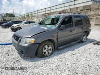 ✅ 2005 Ford Escape XLS Value • VIN: 1FMYU02Z25KD16249 • Лот: 69243695. Опубликован ранее на Copart с пробегом Не указан. Бесплатный доступ к архиву аукционных продаж из США и подробный отчёт об истории автомобиля на DreamBid. Изображение 1.