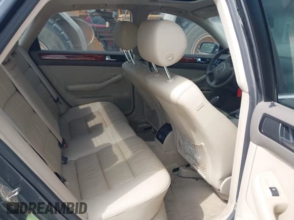 ✅ 2004 Audi A6 2.7T S-Line • VIN: WAUCD64B14N099868 • Лот: 42550465. Опубликован ранее на IAAI с пробегом 154 624 миль. Бесплатный доступ к архиву аукционных продаж из США и подробный отчёт об истории автомобиля на DreamBid. Изображение 8.