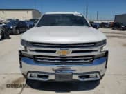 ✅ 2020 Chevrolet Silverado 1500 LTZ • VIN: 3GCUYGEL9LG441843 • Lot: 70880754. Wystawiony na Copart z przebiegiem 106 481 mil. Bezpłatny archiwum sprzedaży aukcyjnych z USA i szczegółowy raport historii pojazdu na DreamBid. Zdjęcie 5.