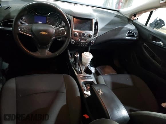 ✅ 2017 Chevrolet Cruze LT • VIN: 3G1BE6SM6HS508810 • Lot: 73045182. Listed on Copart with 80,664 mi. Free auction sales archive from the USA and detailed vehicle history report at DreamBid. Image 8.