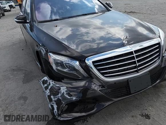 ✅ 2015 Mercedes-Benz S 550 • VIN: WDDUG8FB9FA195397 • Lot: 70016905. Listed on Copart with 112,214 mi. Free auction sales archive from the USA and detailed vehicle history report at DreamBid. Image 14.