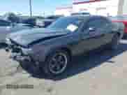 2014 Dodge Challenger Shaker z VIN 2C3CDYBT5EH285647, wystawiony jako IAAI lot #42937791 z przebiegiem 95 520 mil mil oraz . Historia ofert i sprzedaży dostępna na DreamBid. Obrazek 2.