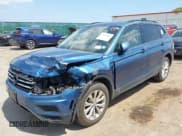 ✅ 2018 Volkswagen Tiguan S • VIN: 3VV0B7AX4JM087786 • Lot: 42941983. Listed on IAAI with 87,202 mi. Free auction sales archive from the USA and detailed vehicle history report at DreamBid. Image 2.