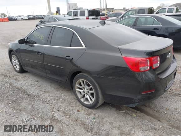 2014 Chevrolet Malibu LT z VIN 1G11C5SL3EF132859, wystawiony jako IAAI lot #43522363 z przebiegiem 171 933 mil mil oraz . Historia ofert i sprzedaży dostępna na DreamBid. Obrazek 3.