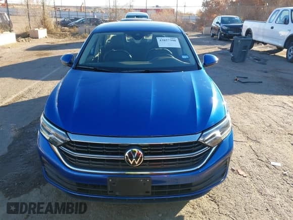 ✅ 2024 Volkswagen Jetta SE • VIN: 3VWEM7BU6RM032624 • Lot: 43857398. Wystawiony na IAAI z przebiegiem 45 420 mil. Bezpłatny archiwum sprzedaży aukcyjnych z USA i szczegółowy raport historii pojazdu na DreamBid. Zdjęcie 12.