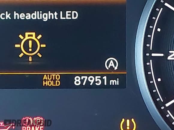 ✅ 2023 Hyundai Santa Fe SE • VIN: 5NMS14AJ4PH552583 • Lot: 43467765. Listed on IAAI with 87,951 mi. Free auction sales archive from the USA and detailed vehicle history report at DreamBid. Image 15.