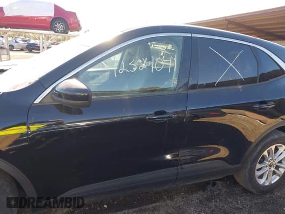 ✅ 2020 Ford Escape SE • VIN: 1FMCU0G64LUA46953 • Lot: 43644623. Wystawiony na IAAI z przebiegiem 110 131 mil. Bezpłatny archiwum sprzedaży aukcyjnych z USA i szczegółowy raport historii pojazdu na DreamBid. Zdjęcie 14.