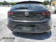 ✅ 2021 Mazda 3 Premium • VIN: JM1BPAML6M1403284 • Lot: 67949775. Wystawiony na Copart z przebiegiem Nie podano. Bezpłatny archiwum sprzedaży aukcyjnych z USA i szczegółowy raport historii pojazdu na DreamBid. Zdjęcie 6.