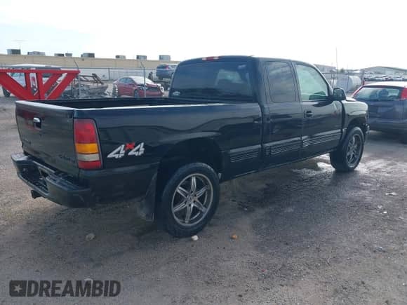 1999 Chevrolet Silverado 1500 LS with VIN 1GCEK19V9XZ183442, listed as a IAAI auction lot 43222014 with Not provided miles and . Bid and sale history available at DreamBid. Image 4.