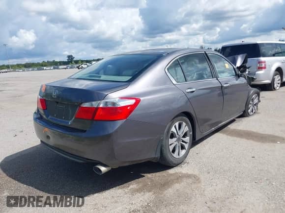 2014 Honda Accord LX с VIN 1HGCR2F39EA246032, выставлен на аукционе IAAI как лот 43297373 с пробегом Не указан миль и . История ставок и продаж доступна на DreamBid. Изображение 4.