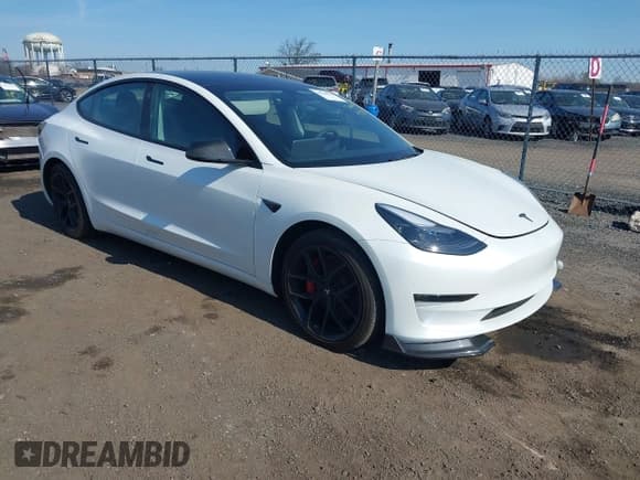 ✅ 2023 Tesla Model 3 Performance • VIN: 5YJ3E1EC1PF492427 • Lot: 41904825. Wystawiony na IAAI z przebiegiem 7 721 mil. Bezpłatny archiwum sprzedaży aukcyjnych z USA i szczegółowy raport historii pojazdu na DreamBid. Zdjęcie 1.