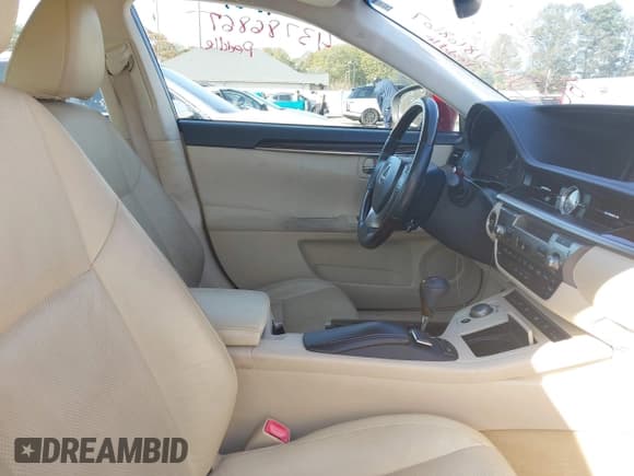 ✅ 2013 Lexus ES 250 • VIN: JTHBK1GGXD2063949 • Лот: 43786867. Опубликован ранее на IAAI с пробегом 200 259 миль. Бесплатный доступ к архиву аукционных продаж из США и подробный отчёт об истории автомобиля на DreamBid. Изображение 5.