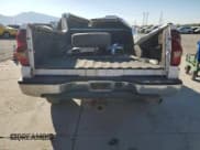 ✅ 2003 Chevrolet Silverado 2500HD LS • VIN: 1GCHK29U63E141077 • Lot: 76603874. Wystawiony na Copart z przebiegiem Nie podano. Bezpłatny archiwum sprzedaży aukcyjnych z USA i szczegółowy raport historii pojazdu na DreamBid. Zdjęcie 6.