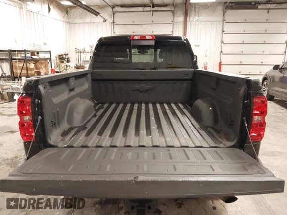 ✅ 2019 Chevrolet Silverado 2500HD LT • VIN: 1GC1KSEGXKF105225 • Лот: 42248875. Опубликован ранее на IAAI с пробегом 89 856 миль. Бесплатный доступ к архиву аукционных продаж из США и подробный отчёт об истории автомобиля на DreamBid. Изображение 17.