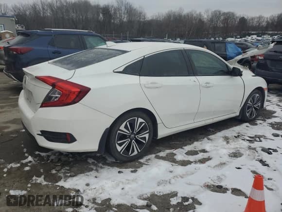 ✅ 2016 Honda Civic EX-L • VIN: 19XFC1F72GE020800 • Lot: 87601205. Wystawiony na Copart z przebiegiem Nie podano. Bezpłatny archiwum sprzedaży aukcyjnych z USA i szczegółowy raport historii pojazdu na DreamBid. Zdjęcie 3.