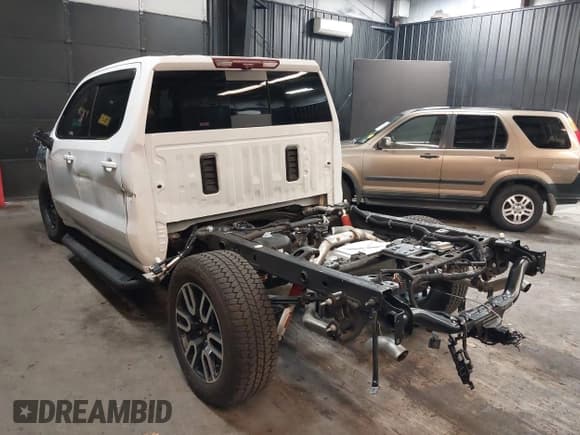 ✅ 2024 GMC Sierra 1500 AT4 • VIN: 3GTUUEEL9RG414568 • Лот: 42097802. Опубликован ранее на IAAI с пробегом 14 093 миль. Бесплатный доступ к архиву аукционных продаж из США и подробный отчёт об истории автомобиля на DreamBid. Изображение 3.