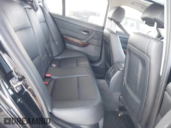 ✅ 2011 BMW 3 Series 335i xDrive • VIN: WBAPL5G59BNN22777 • Lot: 42109275. Listed on IAAI with 126,747 mi. Free auction sales archive from the USA and detailed vehicle history report at DreamBid. Image 8.