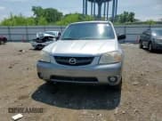 ✅ 2001 Mazda Tribute LX • VIN: 4F2CU08171KM08452 • Lot: 65831605. Listed on Copart with 208,337 mi. Free auction sales archive from the USA and detailed vehicle history report at DreamBid. Image 15.