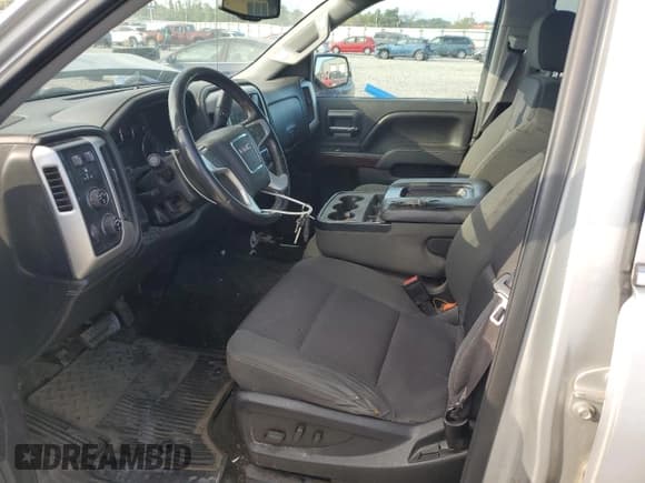 ✅ 2015 GMC Sierra 1500 SLE • VIN: 3GTU2UEC4FG466346 • Лот: 84061985. Опубликован ранее на Copart с пробегом 312 018 миль. Бесплатный доступ к архиву аукционных продаж из США и подробный отчёт об истории автомобиля на DreamBid. Изображение 7.