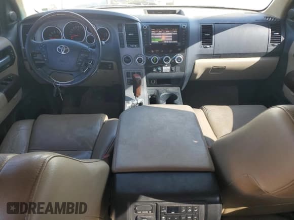 ✅ 2012 Toyota Sequoia Platinum • VIN: 5TDDW5G17CS058068 • Lot: 82676395. Listed on Copart with 255,021 mi. Free auction sales archive from the USA and detailed vehicle history report at DreamBid. Image 8.