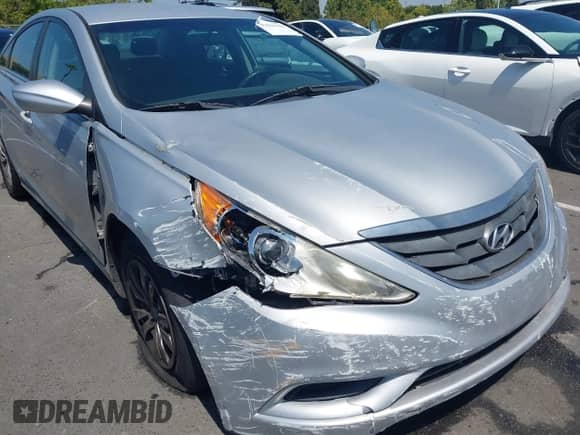 2011 Hyundai Sonata GLS с VIN 5NPEB4AC1BH189182, выставлен на аукционе IAAI как лот 42666284 с пробегом 198 071 миль миль и . История ставок и продаж доступна на DreamBid. Изображение 18.