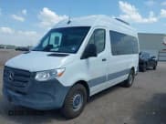✅ 2025 Mercedes-Benz Sprinter Passenger • VIN: W1Z4KFHY5SP810752 • Lot: 42861256. Listed on IAAI with 4,288 mi. Free auction sales archive from the USA and detailed vehicle history report at DreamBid. Image 2.