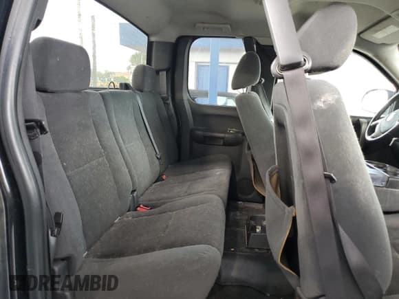 ✅ 2008 Chevrolet Silverado 2500HD 1LT • VIN: 1GCHK29K18E104461 • Lot: 67925115. Wystawiony na Copart z przebiegiem 208 825 mil. Bezpłatny archiwum sprzedaży aukcyjnych z USA i szczegółowy raport historii pojazdu na DreamBid. Zdjęcie 11.