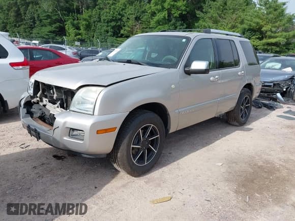 ✅ 2007 Mercury Mountaineer Premier • VIN: 4M2EU48887UJ00615 • Lot: 42601413. Wystawiony na IAAI z przebiegiem 130 691 mil. Bezpłatny archiwum sprzedaży aukcyjnych z USA i szczegółowy raport historii pojazdu na DreamBid. Zdjęcie 17.