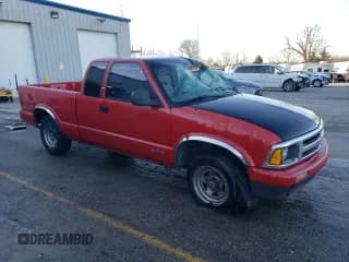 ✅ 1994 Chevrolet S-10 LS • VIN: 1GCCS19Z0RK154191 • Лот: 84420644. Опубликован ранее на Copart с пробегом 200 142 миль. Бесплатный доступ к архиву аукционных продаж из США и подробный отчёт об истории автомобиля на DreamBid. Изображение 4.