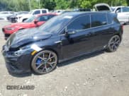 ✅ 2024 Volkswagen Golf R • VIN: WVWEB7CD7RW112652 • Lot: 66186015. Wystawiony na Copart z przebiegiem 9 685 mil. Bezpłatny archiwum sprzedaży aukcyjnych z USA i szczegółowy raport historii pojazdu na DreamBid. Zdjęcie 1.