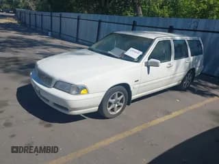 ✅ 1998 Volvo V70 • VIN: YV1LW554XW2361781 • Лот: 42976955. Опубликован ранее на IAAI с пробегом 150 882 миль. Бесплатный доступ к архиву аукционных продаж из США и подробный отчёт об истории автомобиля на DreamBid. Изображение 2.