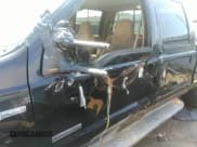 ✅ 2006 Ford F-250 XL • VIN: 1FTSW21P56EA10288 • Lot: 37183933. Wystawiony na IAAI z przebiegiem 142 176 mil. Bezpłatny archiwum sprzedaży aukcyjnych z USA i szczegółowy raport historii pojazdu na DreamBid. Zdjęcie 6.